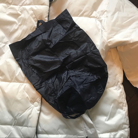 TOMMY HILFIGER Reversible Hooded Full Length Puffer - Picture 15 of 15